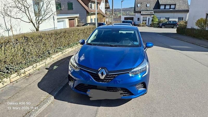 Gebraucht Renault Clio V SE 90 PS (66 kW) 2021 Blau Limousine