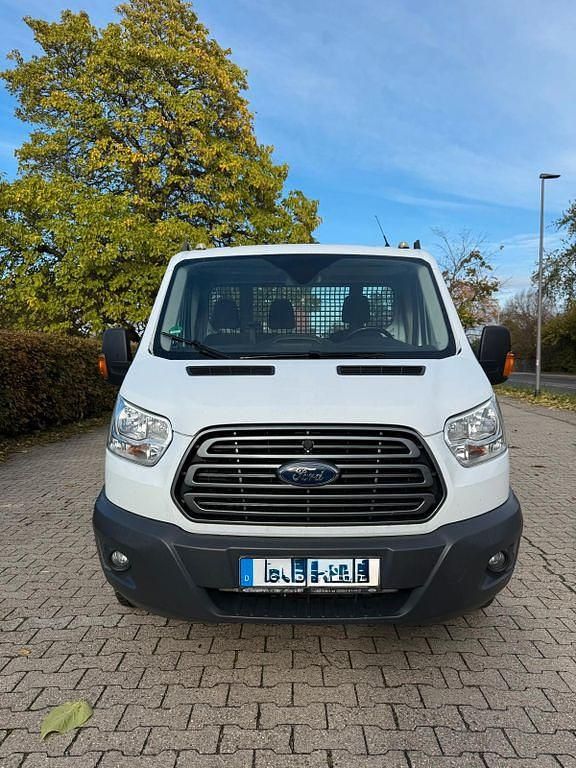 Weiß Gebraucht 2018 Ford Transit | 17.000 € (Etwas zu teuer) - Bild 1/4