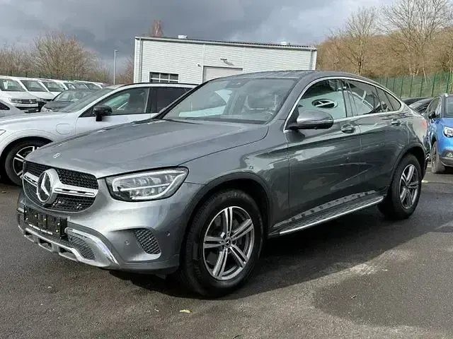 Gebraucht Mercedes GLC300 245 PS (180 kW) 2021 Grau SUV