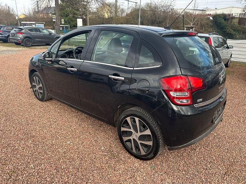 Gebraucht Citroën C3 SELECTION 92 PS (67 kW) 2012 Schwarz Limousine