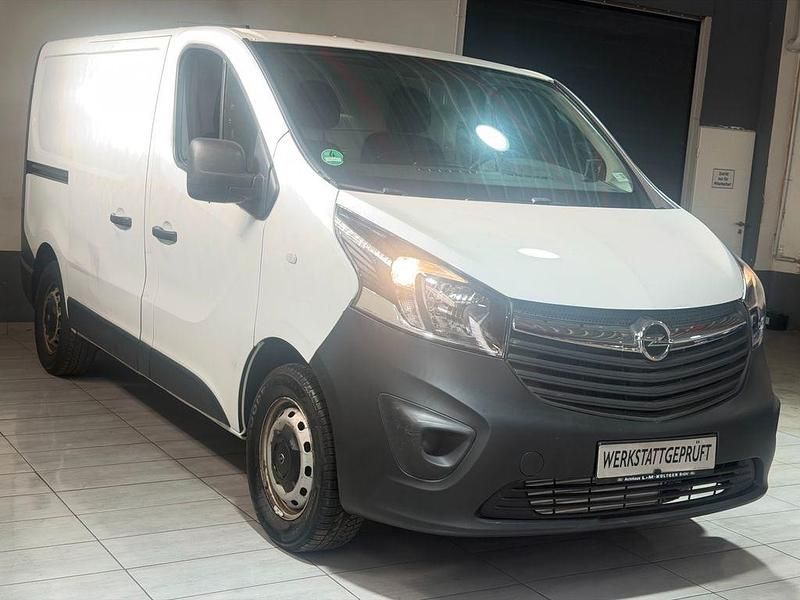 Gebraucht Opel Vivaro 95 PS (69 kW) 2018 Weiß Van / Kleinbus