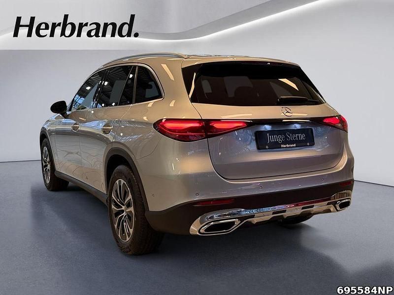 Gebraucht Mercedes GLC200 Avantgarde 204 PS (150 kW) 2025 Silber SUV
