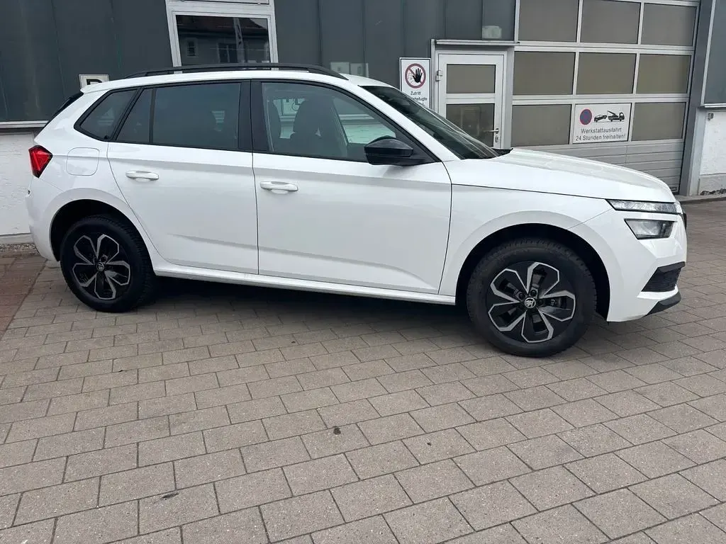 Gebraucht Skoda Kamiq Ambition 110 PS (80 kW) 2023 Weiß SUV