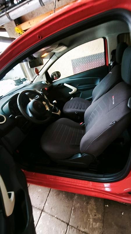 Gebraucht Ford Ka 69 PS (50 kW) 2011 Rot Kleinwagen