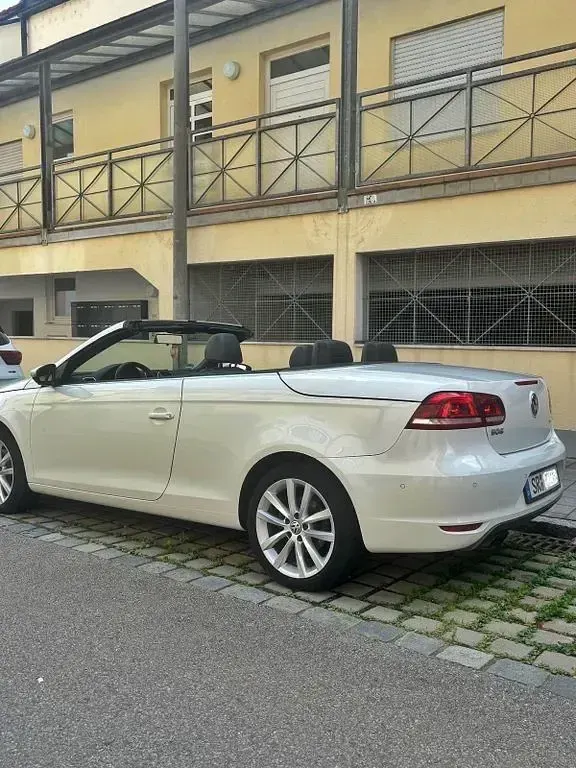 Gebraucht VW Eos Sportline 211 PS (155 kW) 2012 Weiß Cabrio