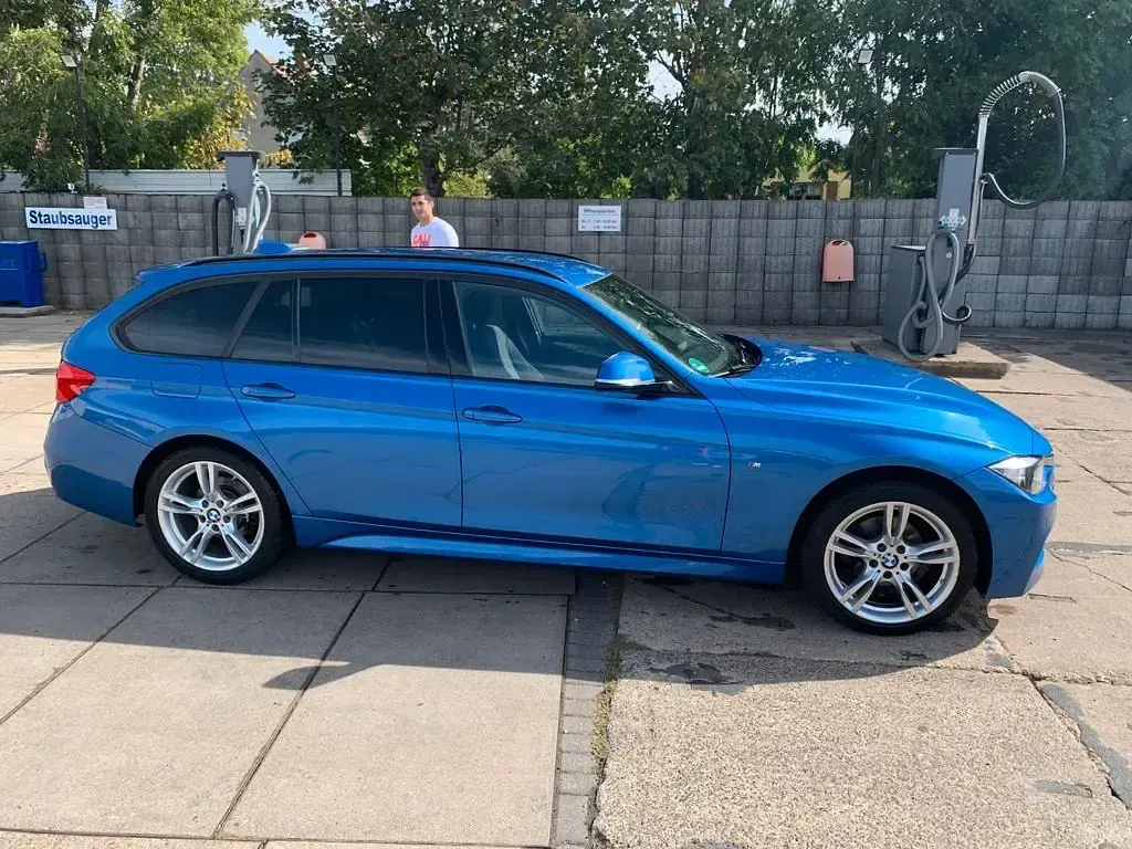 Gebraucht BMW 318 M Sport 150 PS (110 kW) 2016 Blau Kombi