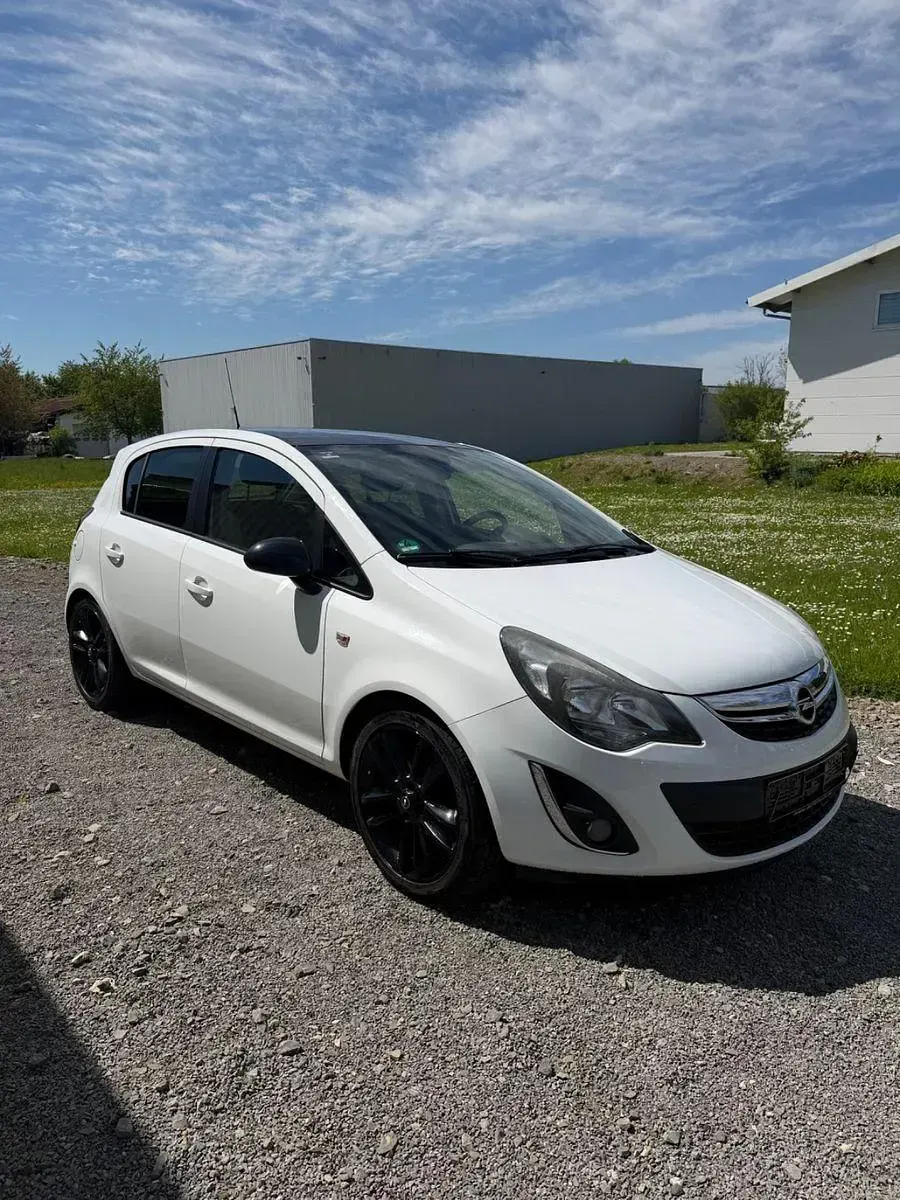 Second-hand Opel Corsa 101 CP (74 kW) 2013 Alb Hatchback