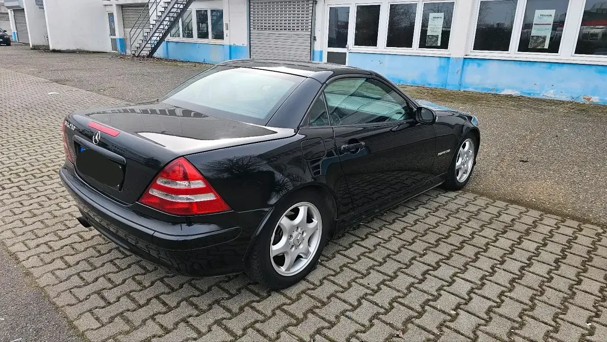 Gebraucht Mercedes SLK230 230 PS (169 kW) 2001 Schwarz Cabrio