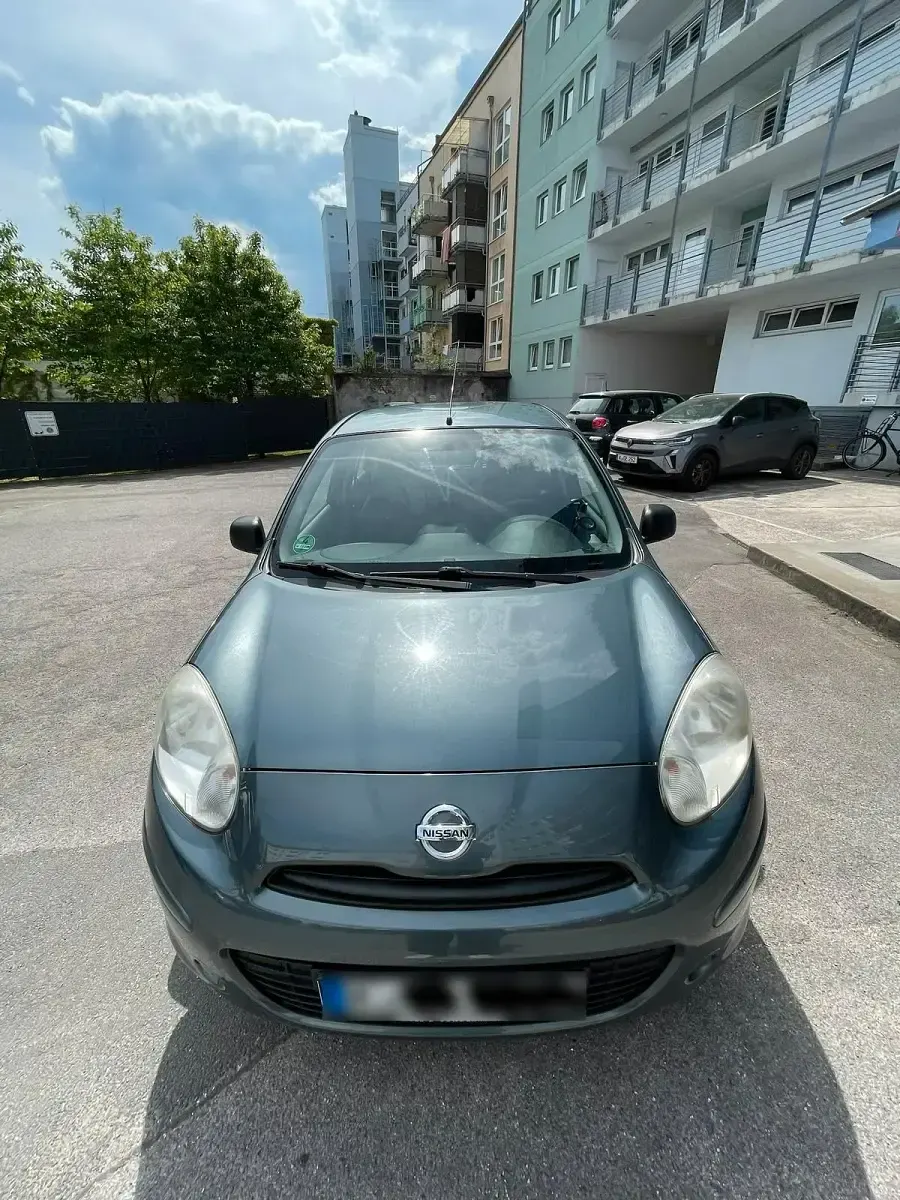Gebraucht Nissan Micra 80 PS (58 kW) 2012 Grau Kleinwagen