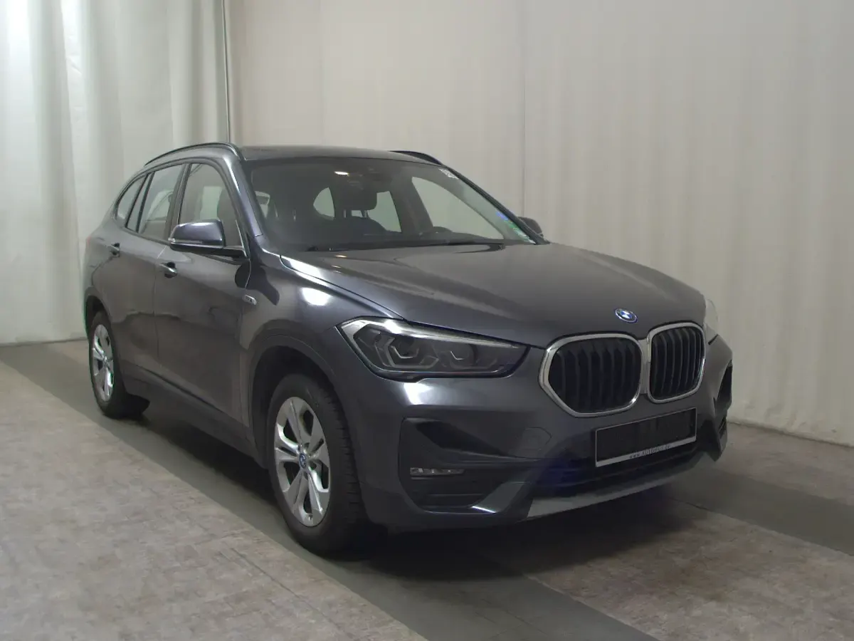 Gebraucht BMW X1 Advantage 220 PS (161 kW) 2021 Grau SUV