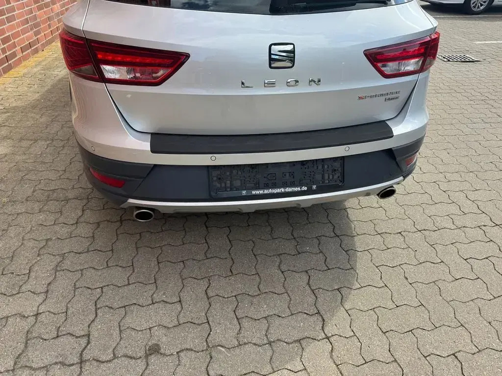 Gebraucht Seat Leon X-Perience 179 PS (131 kW) 2015 Silber Kombi
