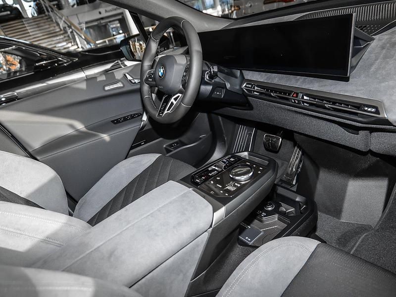 Neu BMW iX M Sport 300 kW (408 PS) 2025 M carbonschwarz metallic SUV