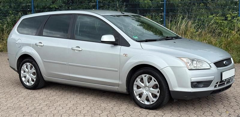 Silber Gebraucht 2007 Ford Focus Kombi | 2.499 € (Fairer Preis) - Bild 1/4