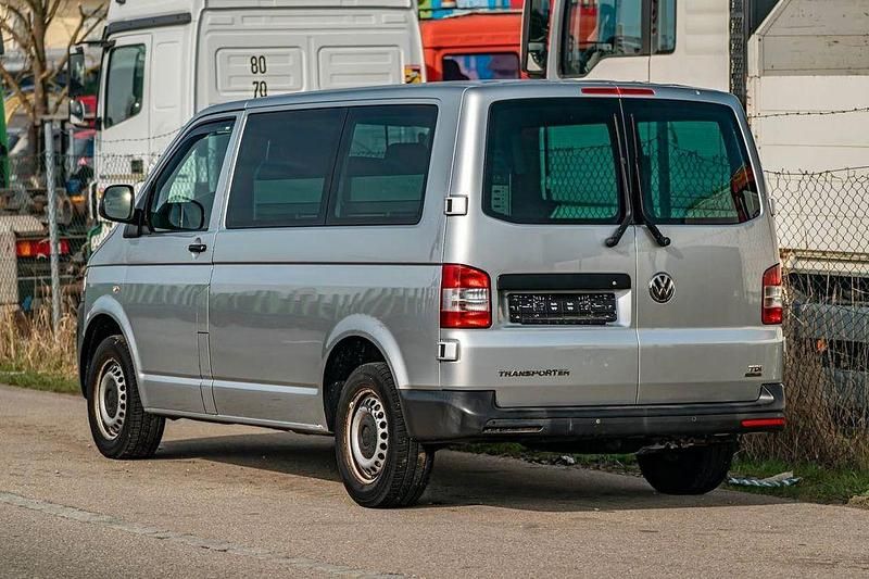 Gebraucht VW Transporter 140 PS (102 kW) 2014 Silber Van