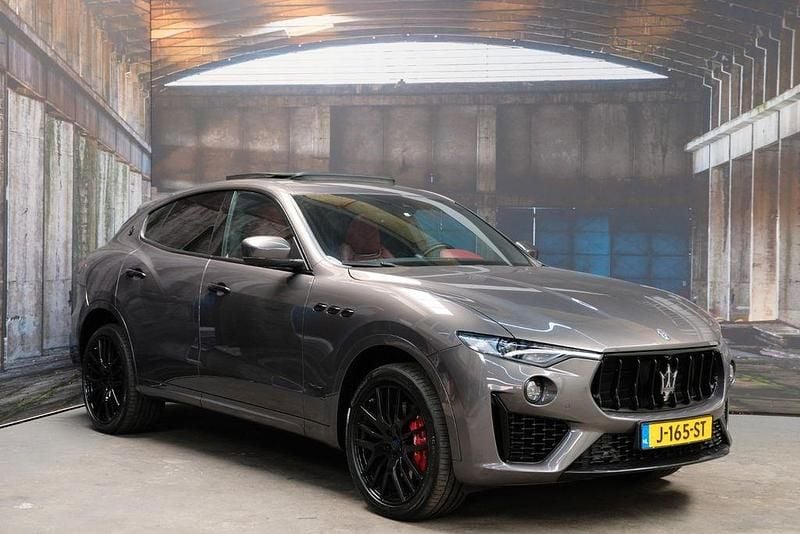Grau Gebraucht 2019 Maserati Levante SUV | 44.950 € (Guter Preis) - Bild 1/4