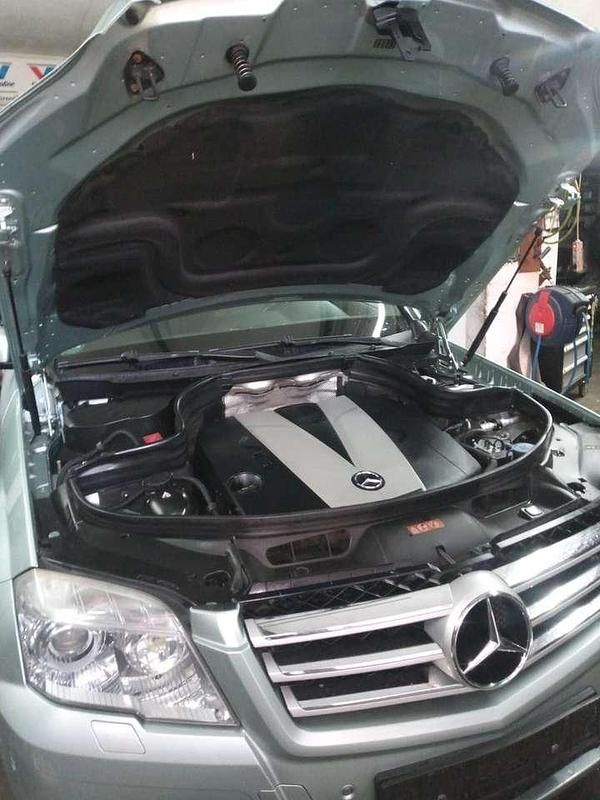 Gebraucht Mercedes GLK350 224 PS (164 kW) 2009 Silber SUV