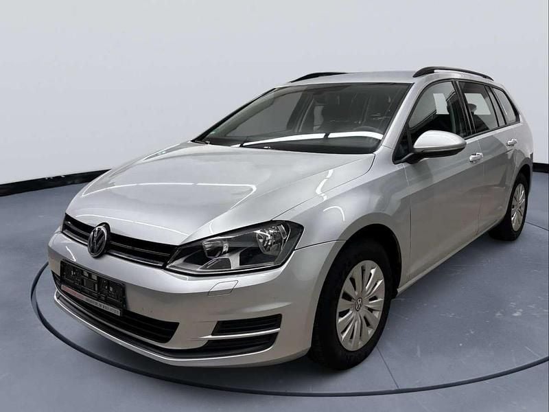 Second-hand VW Golf VII Trendline 110 CP (80 kW) 2016 Argintiu Break