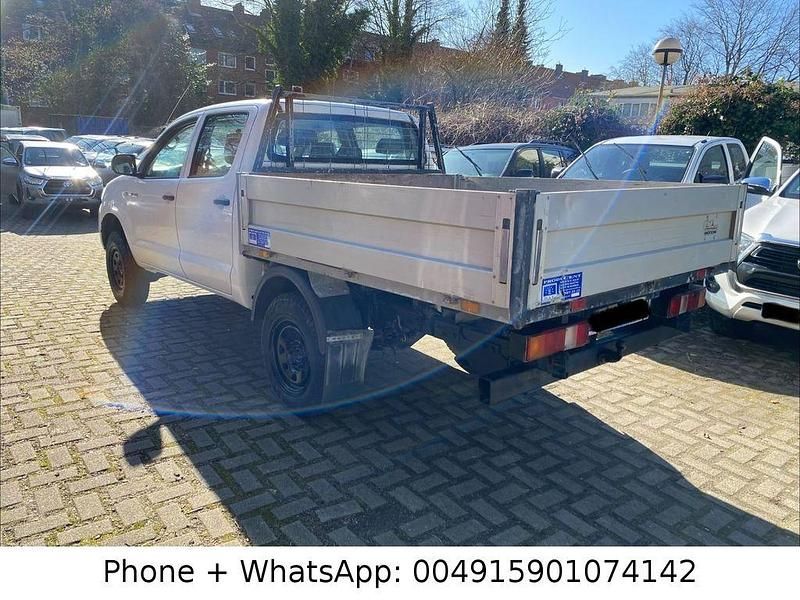 Gebraucht Toyota HiLux Edition 171 PS (125 kW) 2007 Silber metallic Pickup