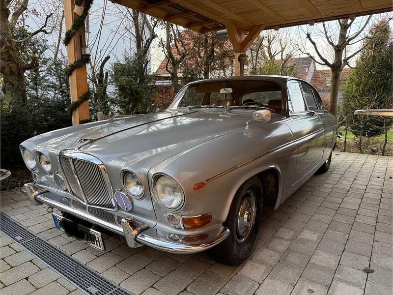 Grau Gebraucht 1970 Jaguar 420 Limousine | 20.000 € - Bild 1/4
