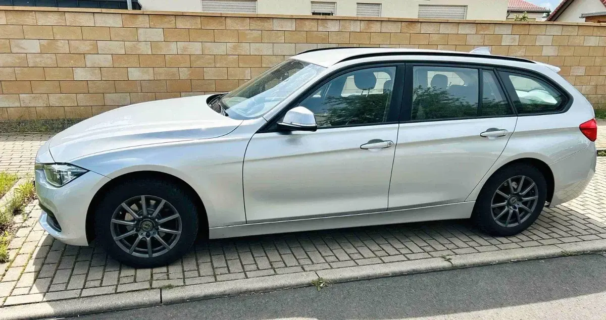 Gebraucht BMW 320 Advantage 185 PS (136 kW) 2016 Silber Kombi