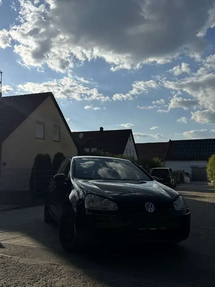 Gebraucht VW Golf IV Comfortline 140 PS (102 kW) 2006 Limousine