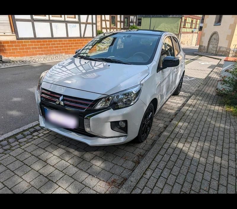 Weiß Gebraucht 2024 Mitsubishi Space Star Kleinwagen | 15.500 € (Fairer Preis) - Bild 1/1