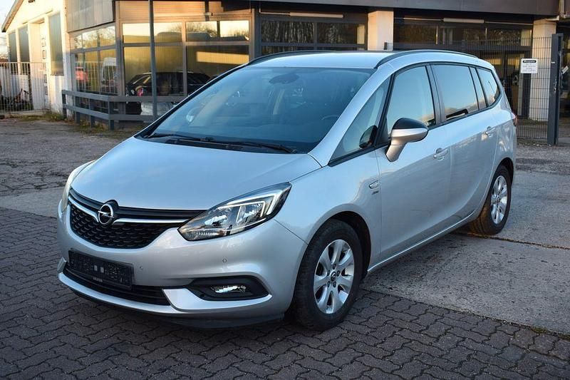 Gebraucht Opel Zafira Active 140 PS (102 kW) 2017 Silber Van / Kleinbus