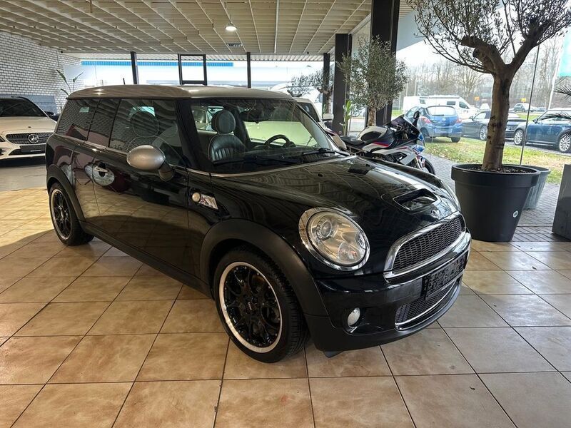 Schwarz Gebraucht 2010 Mini Cooper S Clubman Kombi | 3.900 € (Fairer Preis) - Bild 1/4