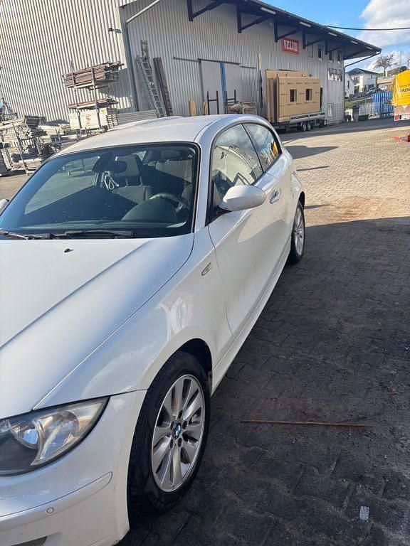 Gebraucht BMW 116 122 PS (89 kW) 2008 Weiß Kleinwagen