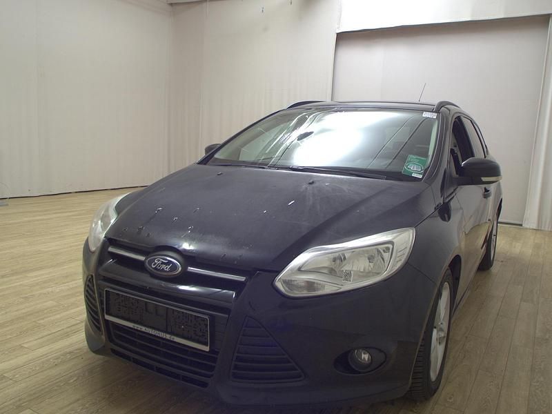 Gebraucht Ford Focus Trend 116 PS (85 kW) 2011 Panther schwarz (metallic) Kombi