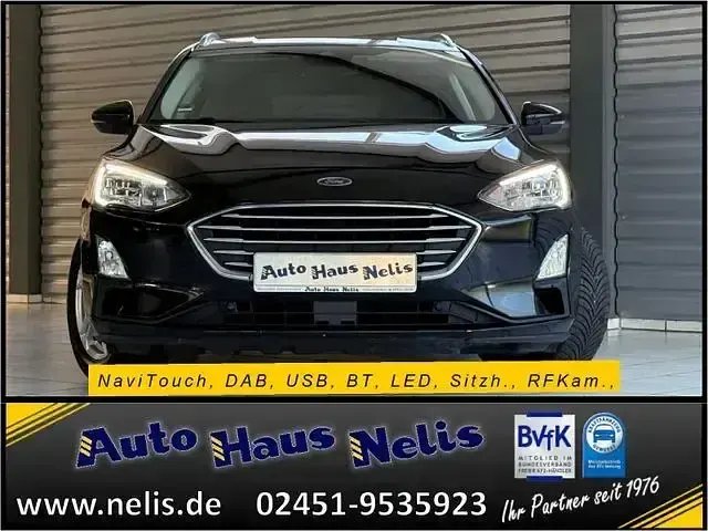 Gebraucht Ford Focus Cool & Connect 120 PS (88 kW) 2020 Schwarz Kombi