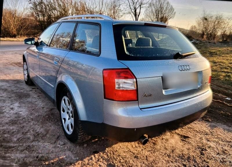 Gebraucht Audi A4 130 PS (95 kW) 2002 Blau Kombi