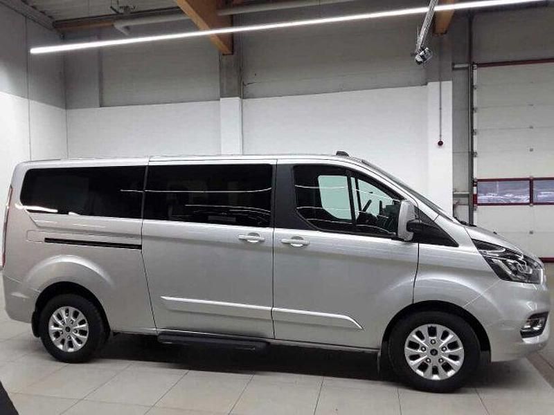 Gebraucht Ford Tourneo Custom Titanium 2021 Silber Van