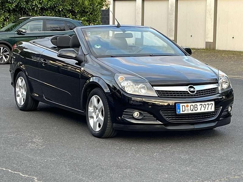 Gebraucht 2008 Opel Astra Cabriolet Cosmo Cabrio | 4.450 € (Etwas zu teuer) - Bild 1/4