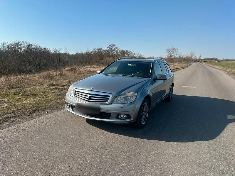 Gebraucht Mercedes C320 224 PS (164 kW) 2009 Grau Kombi
