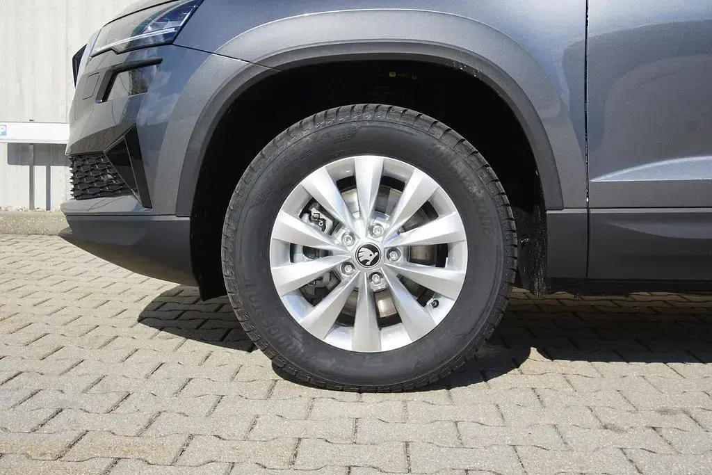 Neu Skoda Karoq 150 PS (110 kW) 2026 Graphitegrau metallic SUV