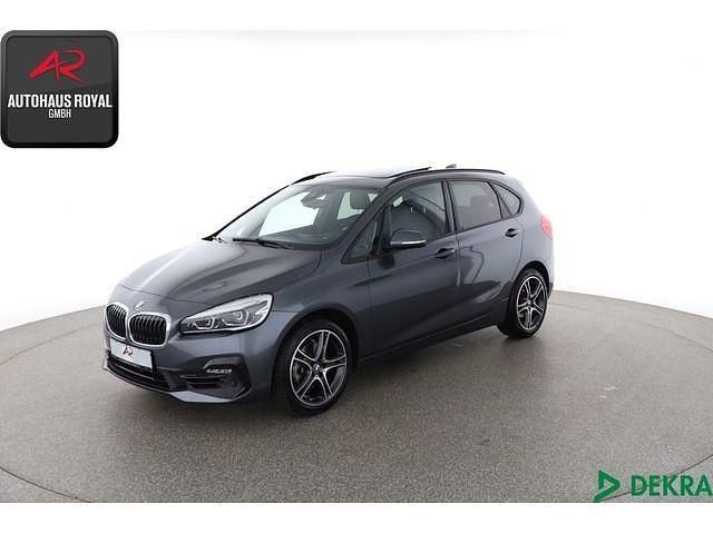 Grau Gebraucht 2022 BMW 220 Active Tourer Sport Line Van / Kleinbus | 26.880 € (Fairer Preis) - Bild 1/1