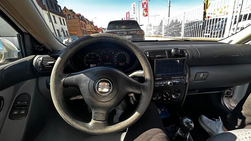 Gebraucht Seat Toledo 90 PS (66 kW) 2001 Weiß Limousine