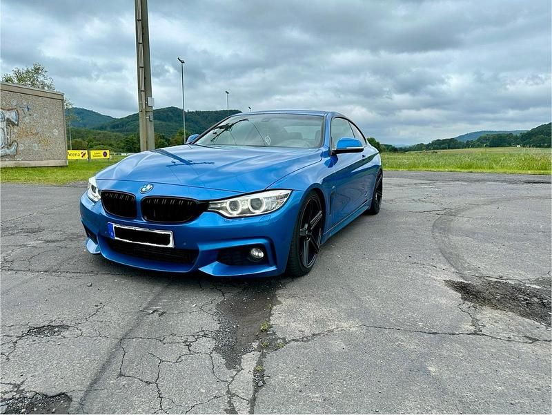 Blau Gebraucht 2014 BMW 430 M Sport Coupé | 13.500 € - Bild 1/4