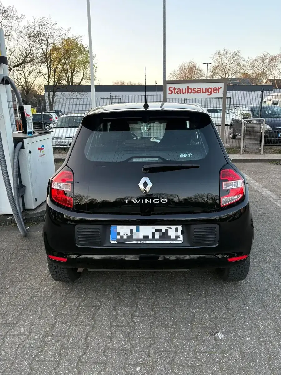 Käytetty Renault Twingo 71 HP (52 kW) 2015 Musta Viistoperä