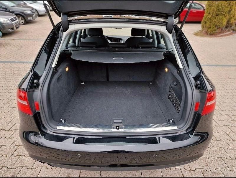 Gebraucht Audi A4 Ambition 120 PS (88 kW) 2013 Schwarz Kombi