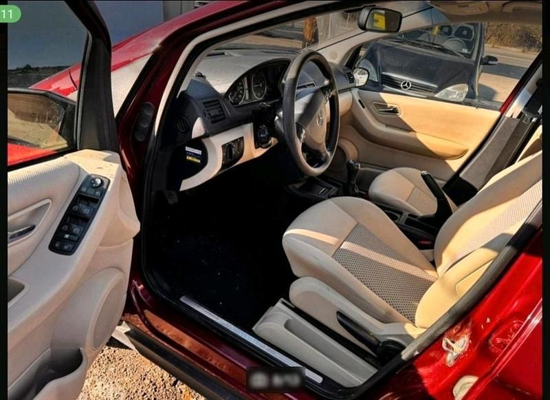 Gebraucht Mercedes 180 110 PS (80 kW) 2006 Limousine