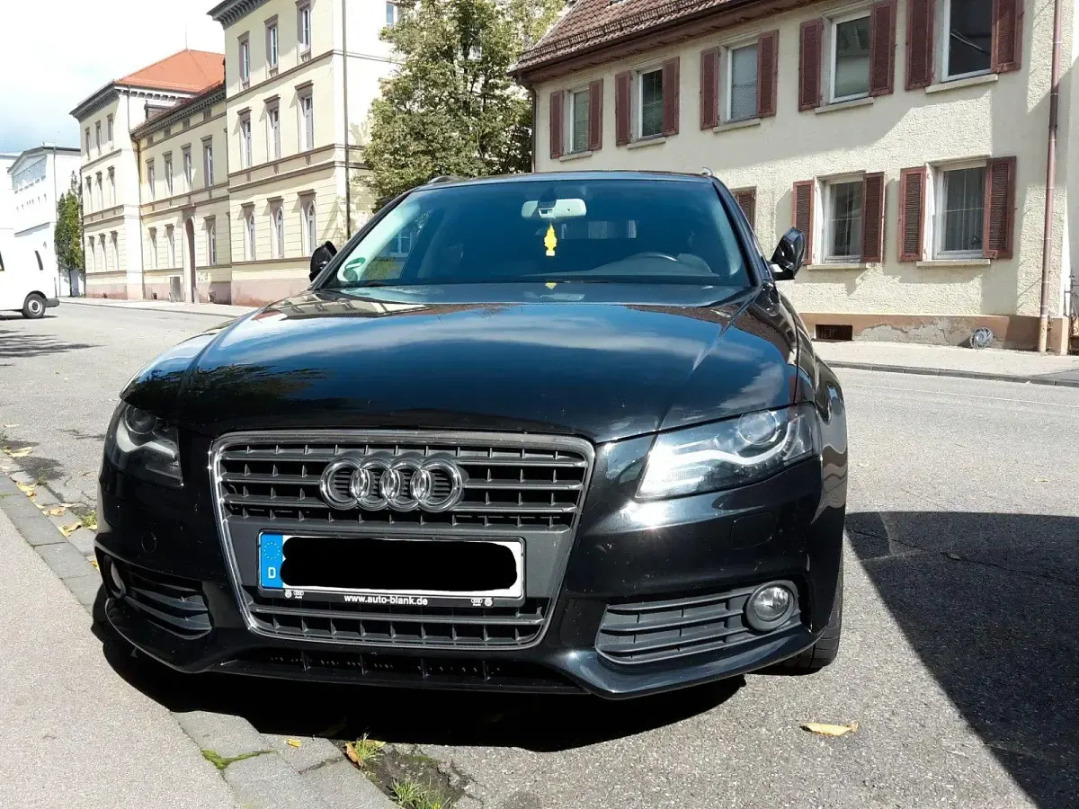 Gebraucht Audi A4 Ambiente 143 PS (105 kW) 2009 Schwarz Kombi