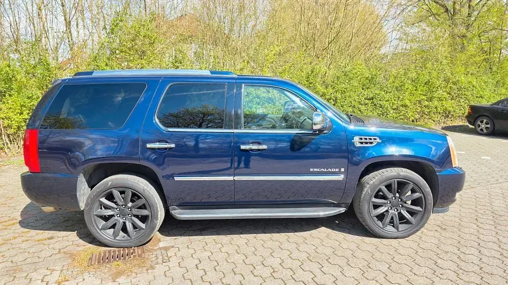 Gebraucht Cadillac Escalade 409 PS (300 kW) 2009 Blau SUV