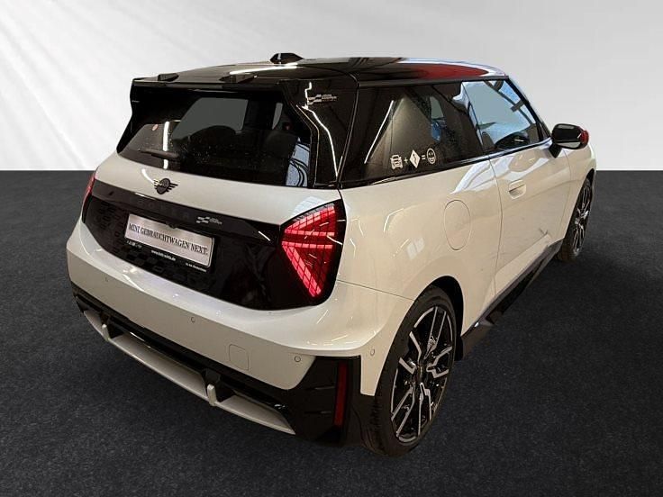 Second-hand Mini Cooper 189 kW (258 CP) 2025 Alb Hatchback