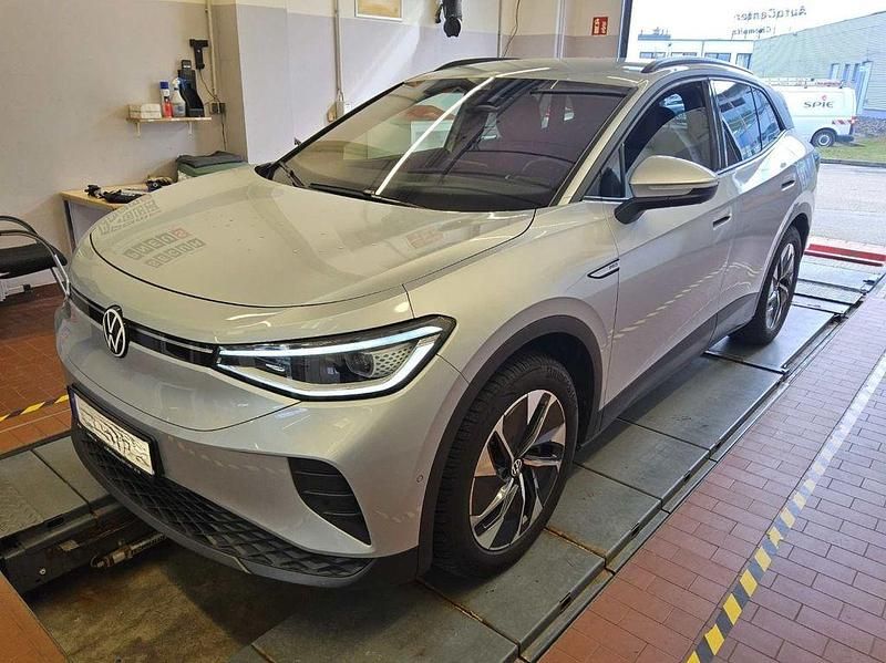 Gebraucht VW ID.4 Pro Performance 150 kW (204 PS) 2023 Scale silver metallic SUV
