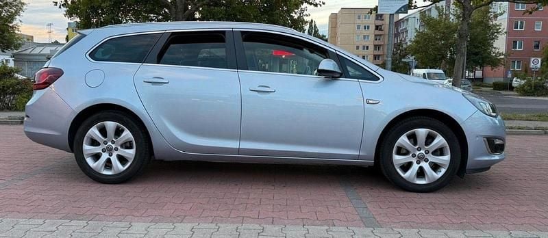 Gebraucht Opel Astra 110 PS (80 kW) 2016 Blau Kombi