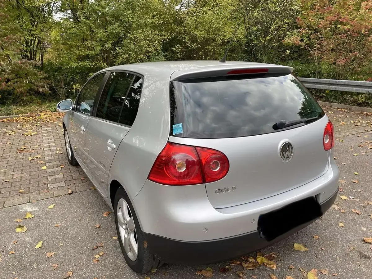 Gebraucht VW Golf VI United 80 PS (58 kW) 2008 Silber Kleinwagen