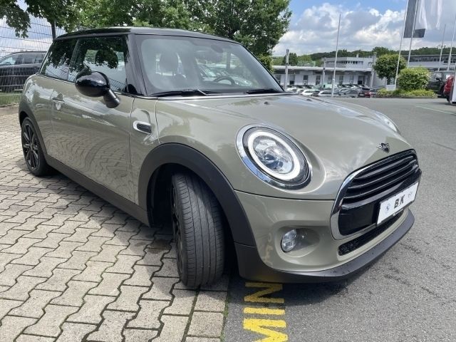 Gebraucht Mini Cooper 136 PS (100 kW) 2019 Grau metallic emerald grey metallic Kleinwagen