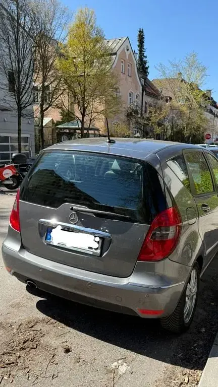 Gebraucht Mercedes A180 116 PS (85 kW) 2009 Grau Van / Kleinbus